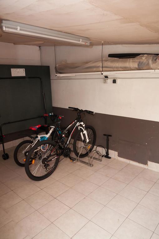 Hotel Moderne Gisors Buitenkant foto