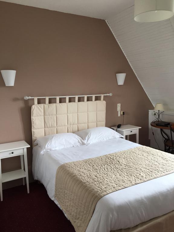 Hotel Moderne Gisors Buitenkant foto